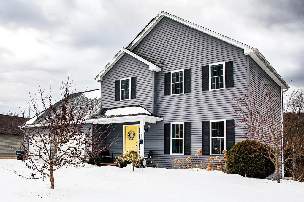 48 Leach Road Fairfax VT 05454