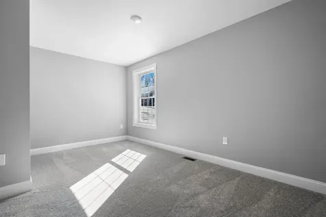 43 Skyview Lane Laconia NH 03246