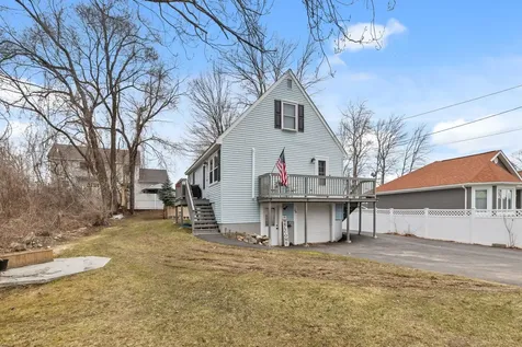 26 Pershing Street Goffstown NH 03045