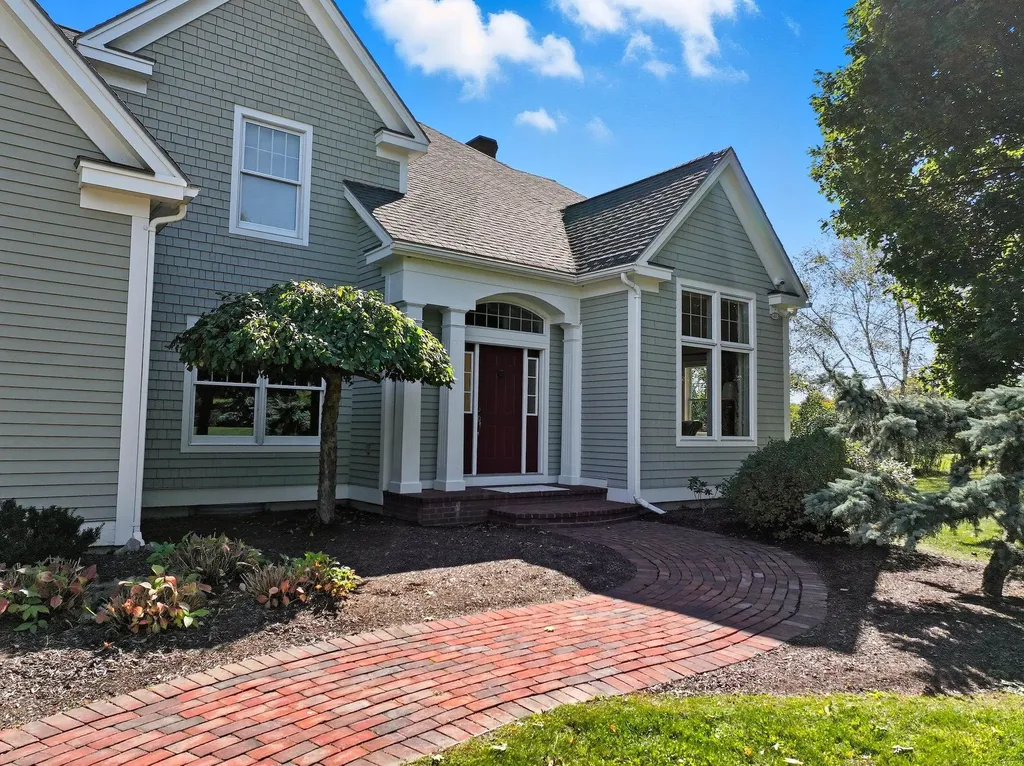 6 Luke Lane Shelburne VT 05482