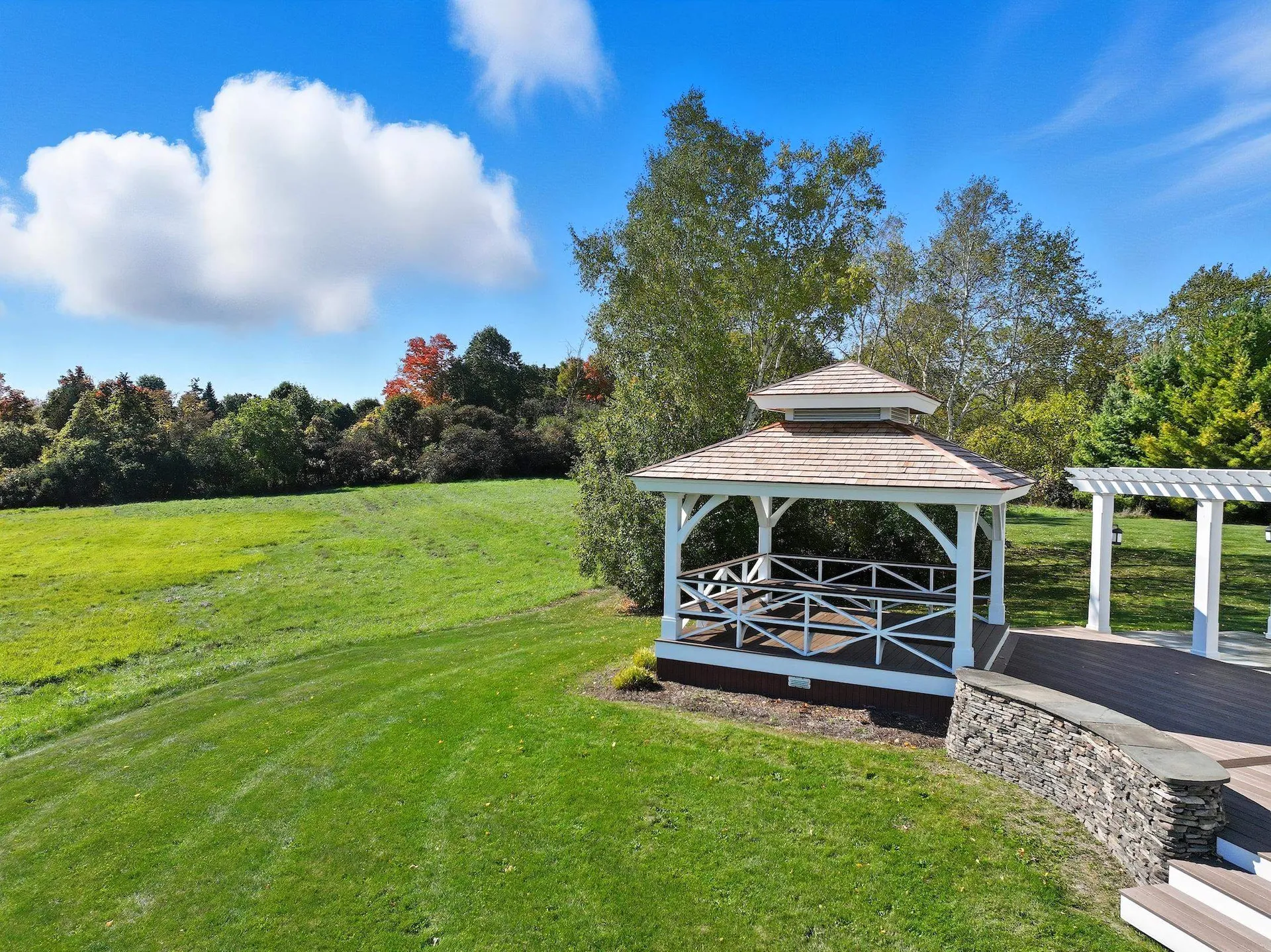 6 Luke Lane Shelburne VT 05482