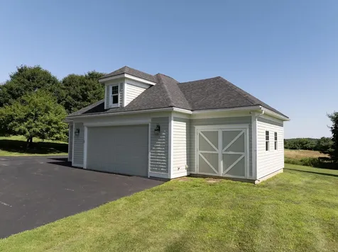 6 Luke Lane Shelburne VT 05482