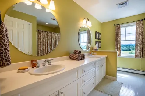 6 Luke Lane Shelburne VT 05482