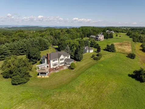 6 Luke Lane Shelburne VT 05482