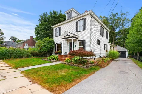 26 Broad Street Rochester NH 03867-3410