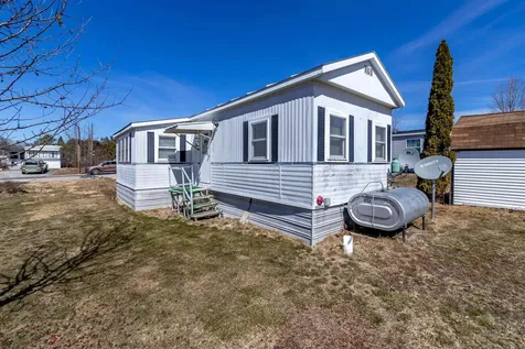 9 Trade Wind Lane Rochester NH 03867