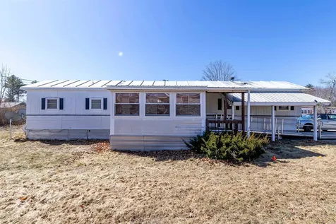 9 Trade Wind Lane Rochester NH 03867