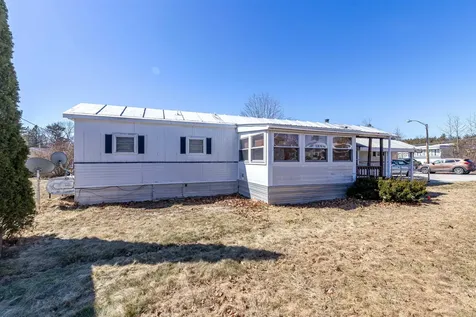 9 Trade Wind Lane Rochester NH 03867