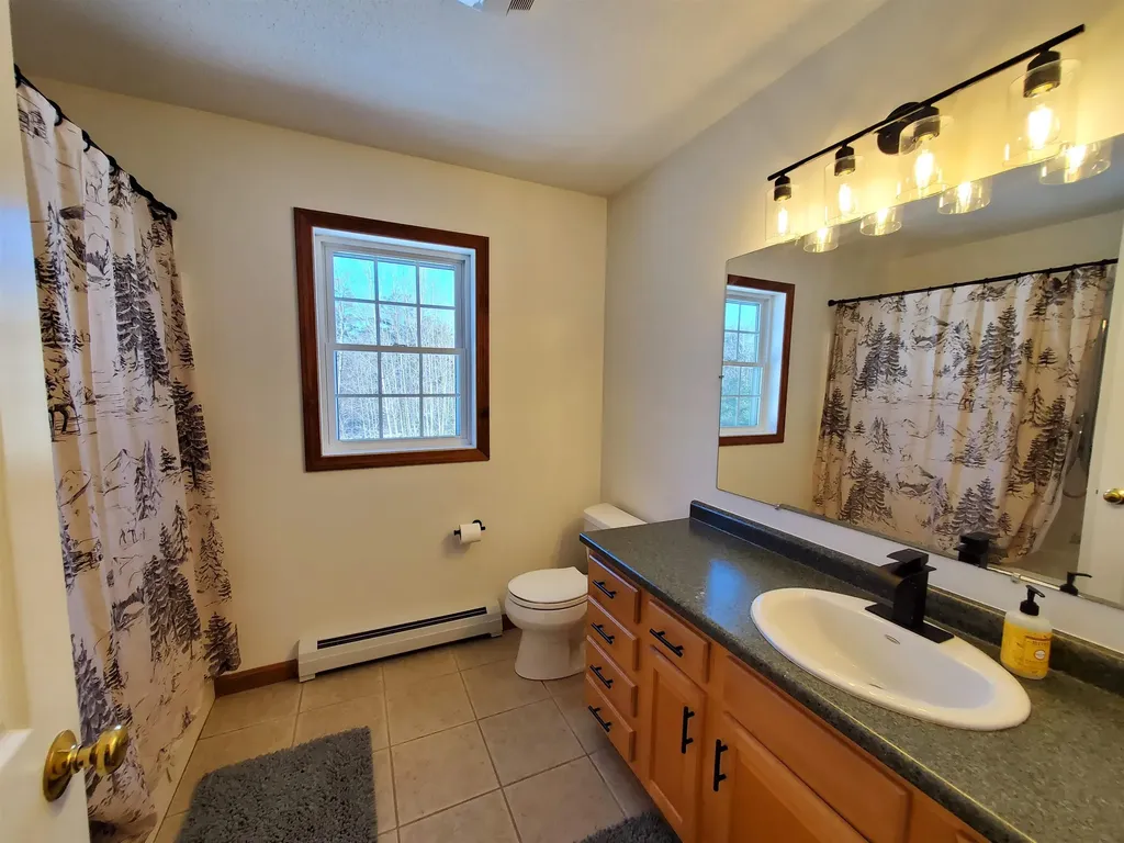 35 Serendipity Way Enfield NH 03748