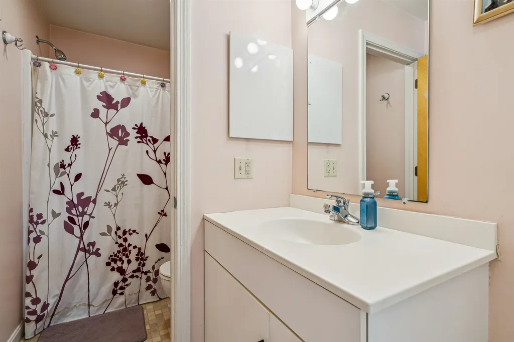 3 Macdonald Drive Hanover NH 03755