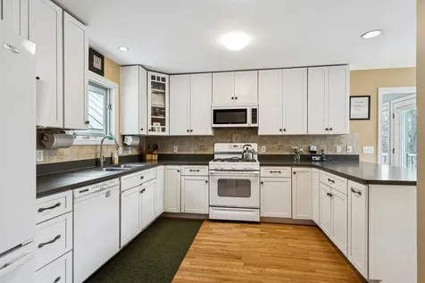 3 Macdonald Drive Hanover NH 03755