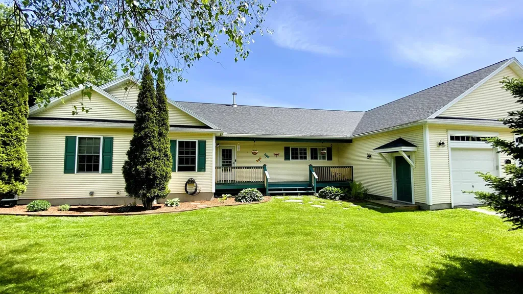 97 Paradis Lane Bakersfield VT 05441