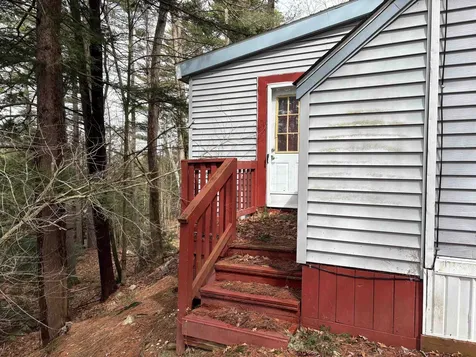 10 New Yorker Drive Allenstown NH 03275