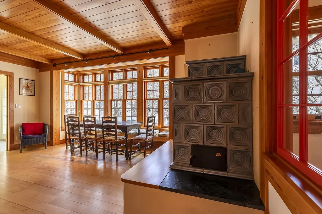 20 The Green Woodstock VT 05091