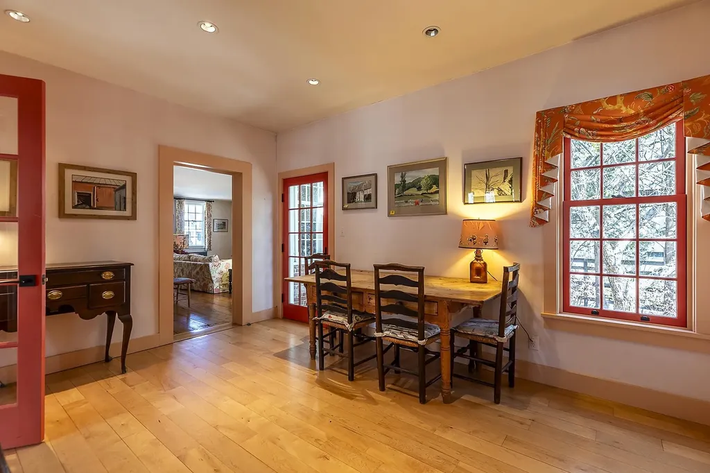 20 The Green Woodstock VT 05091