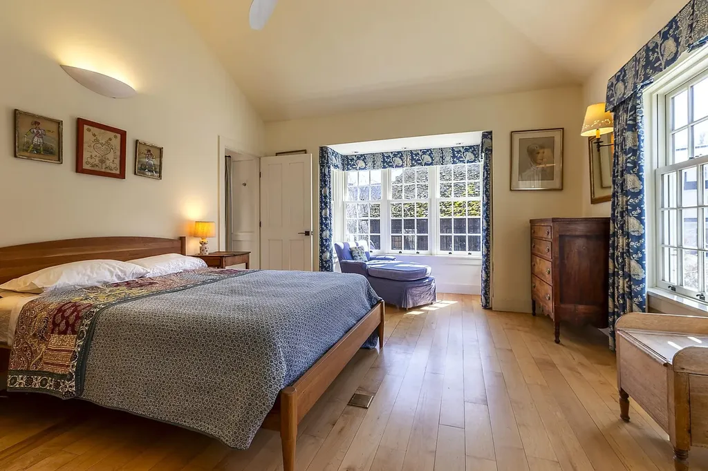 20 The Green Woodstock VT 05091