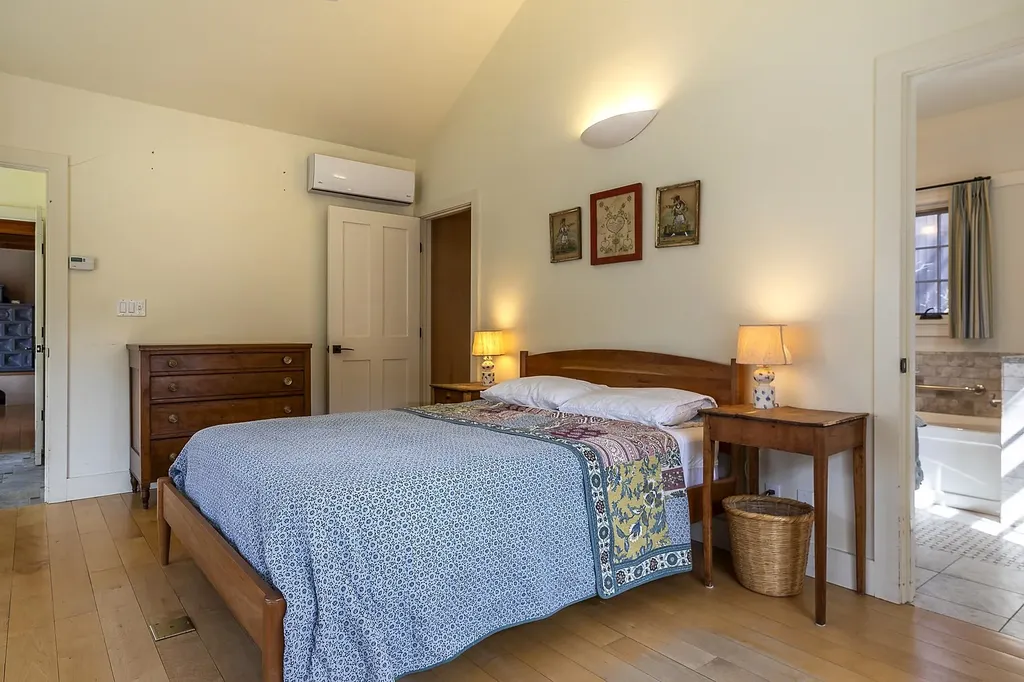 20 The Green Woodstock VT 05091