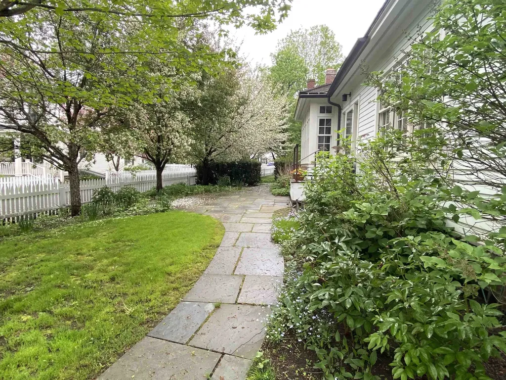 20 The Green Woodstock VT 05091