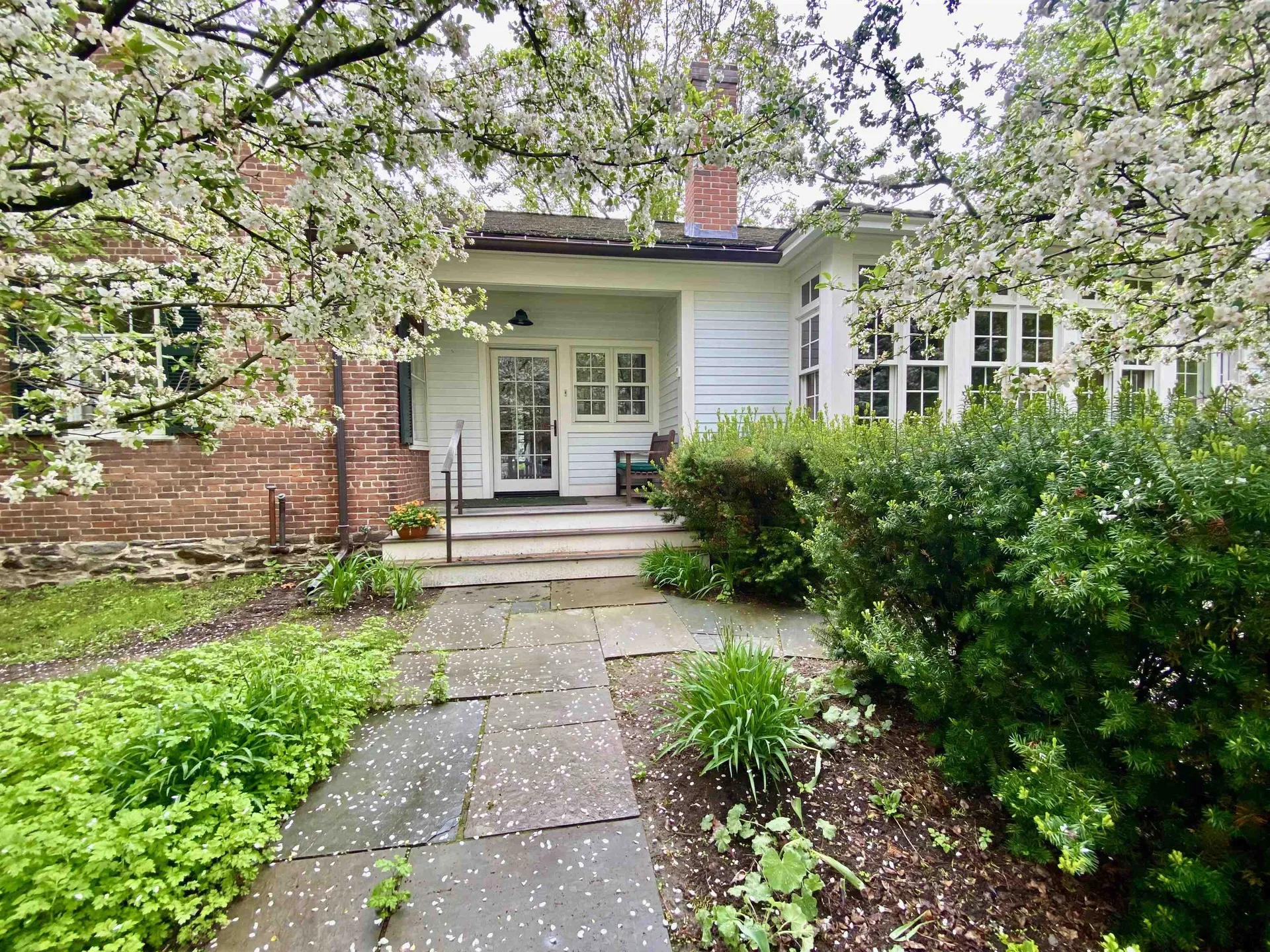 20 The Green Woodstock VT 05091