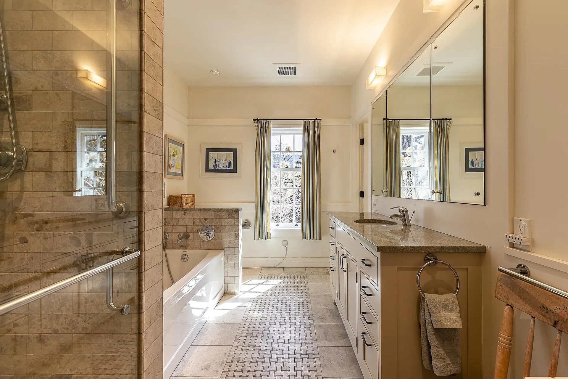 20 The Green Woodstock VT 05091