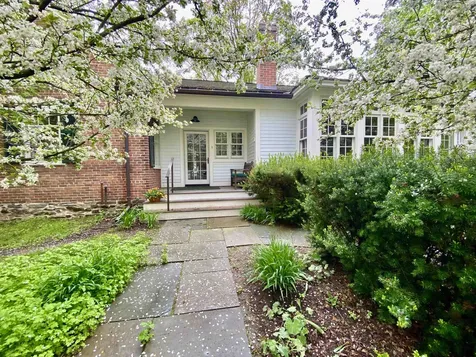 20 The Green Woodstock VT 05091