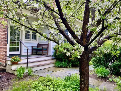 20 The Green Woodstock VT 05091