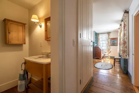 20 The Green Woodstock VT 05091