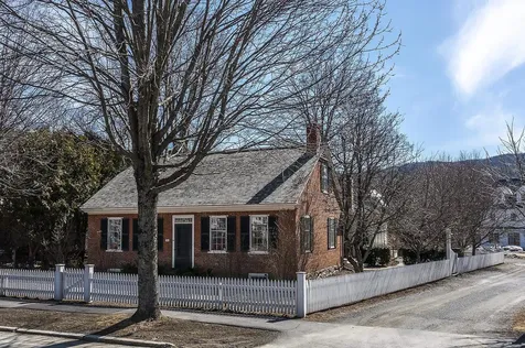 20 The Green Woodstock VT 05091