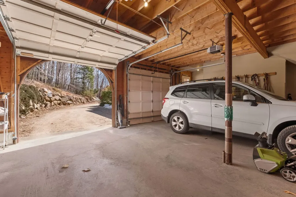 33 Meserve Hill Road Jackson NH 03846