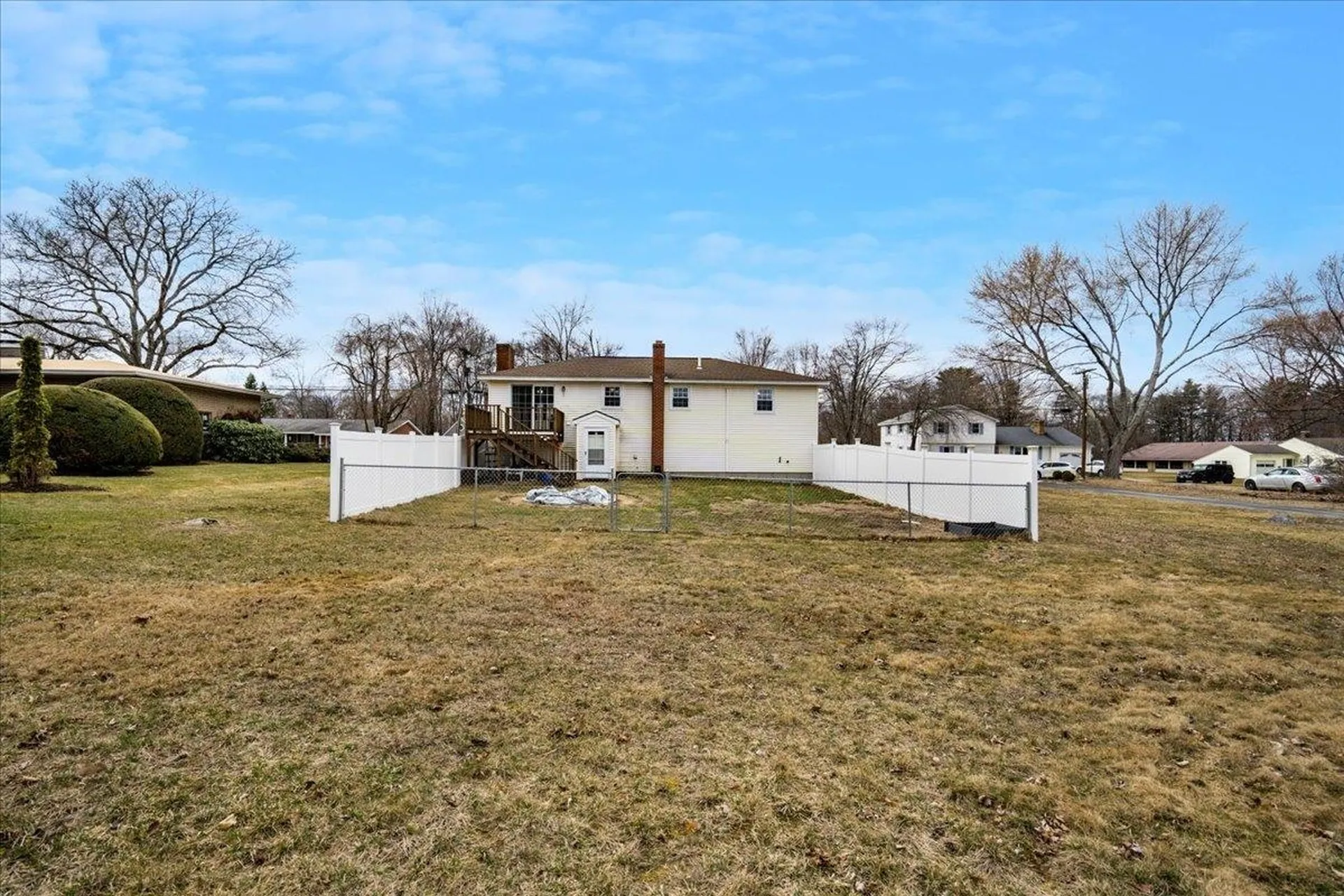 25 Lovering Street Manchester NH 03109