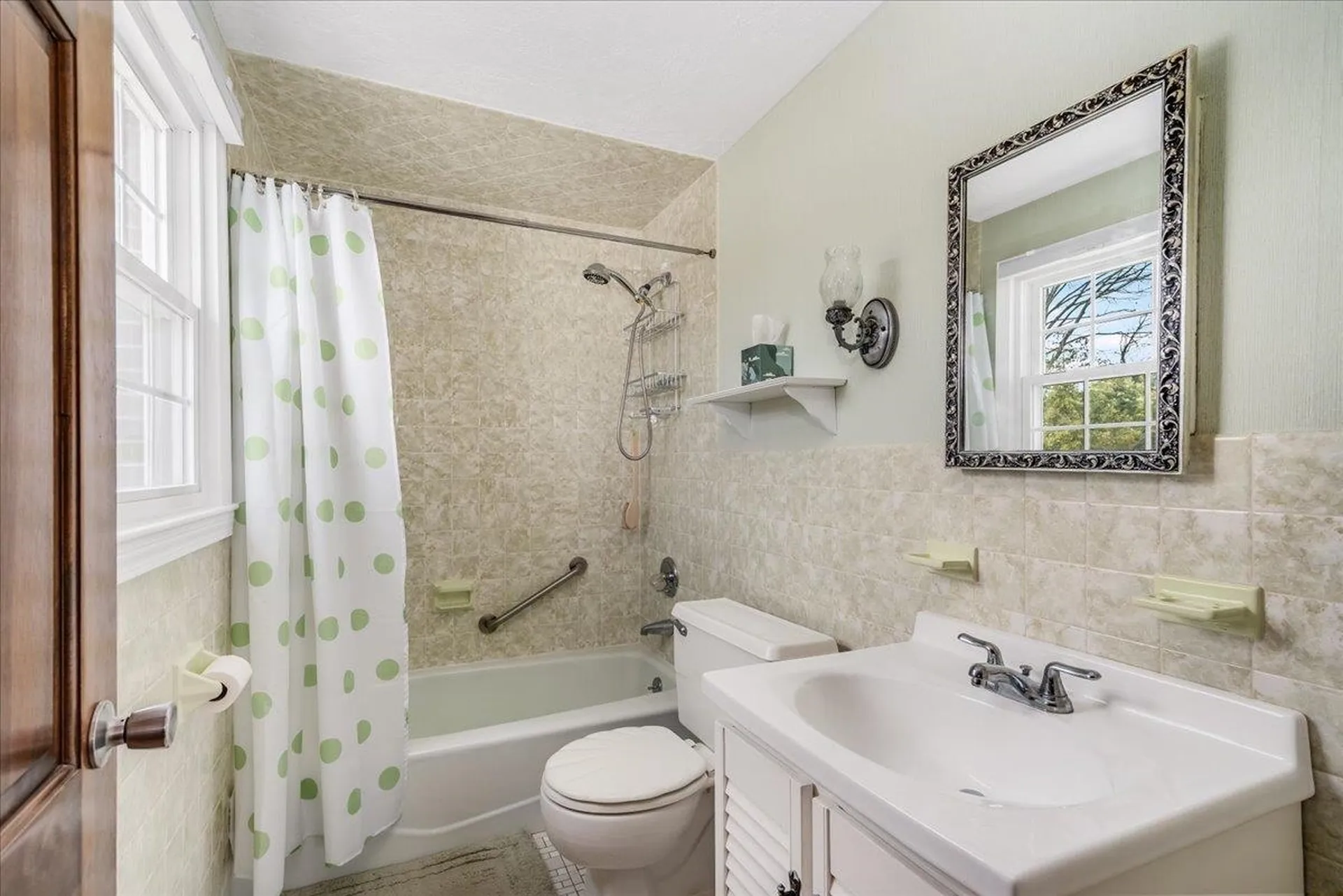 25 Lovering Street Manchester NH 03109