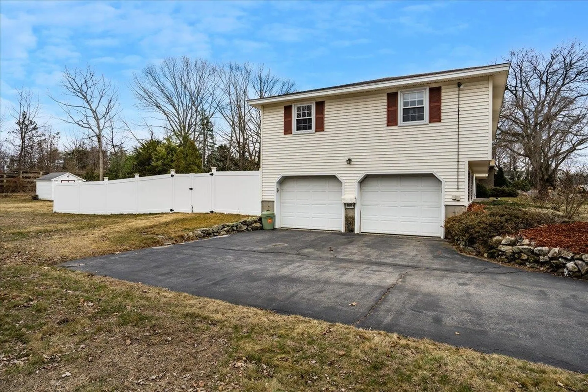 25 Lovering Street Manchester NH 03109