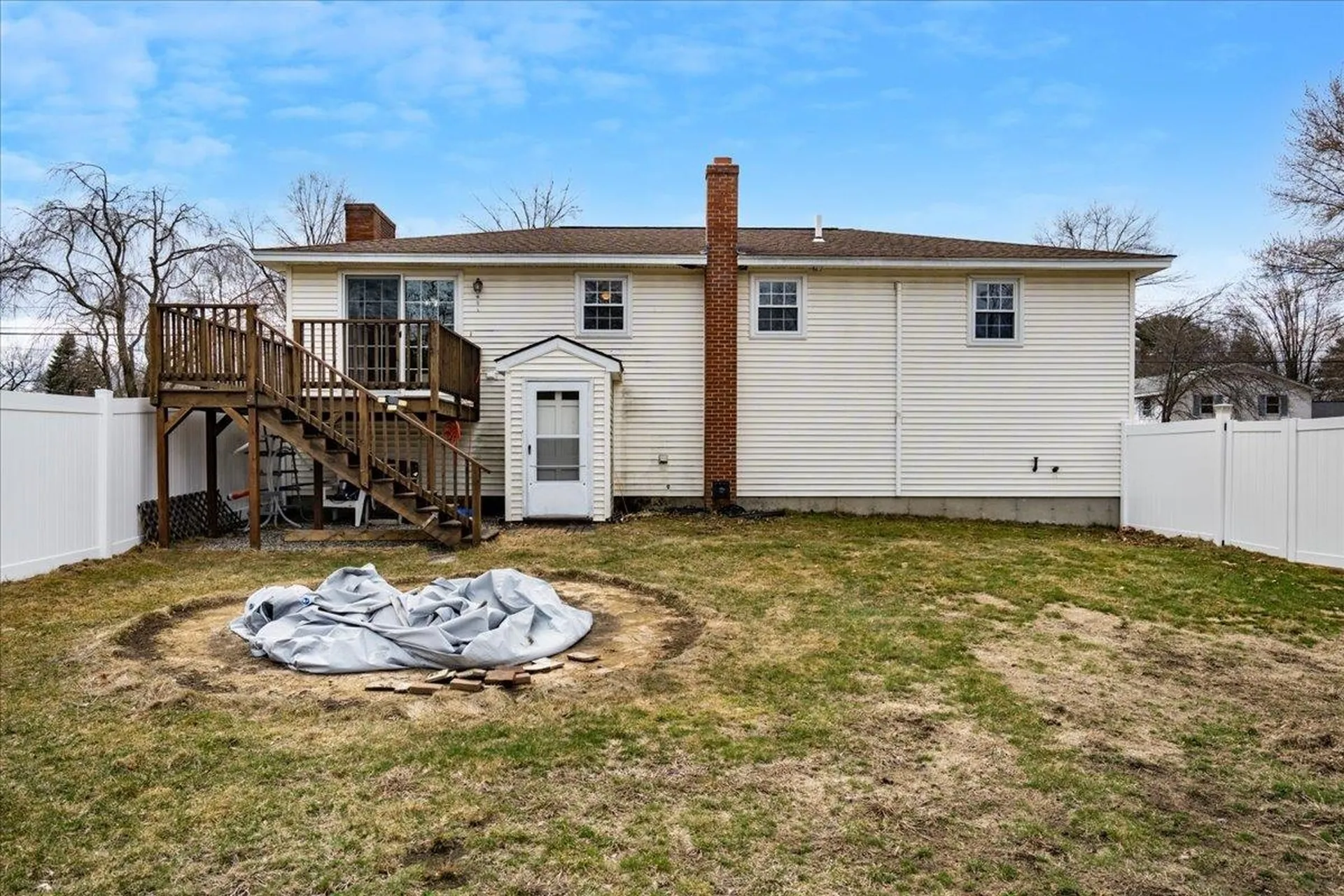 25 Lovering Street Manchester NH 03109