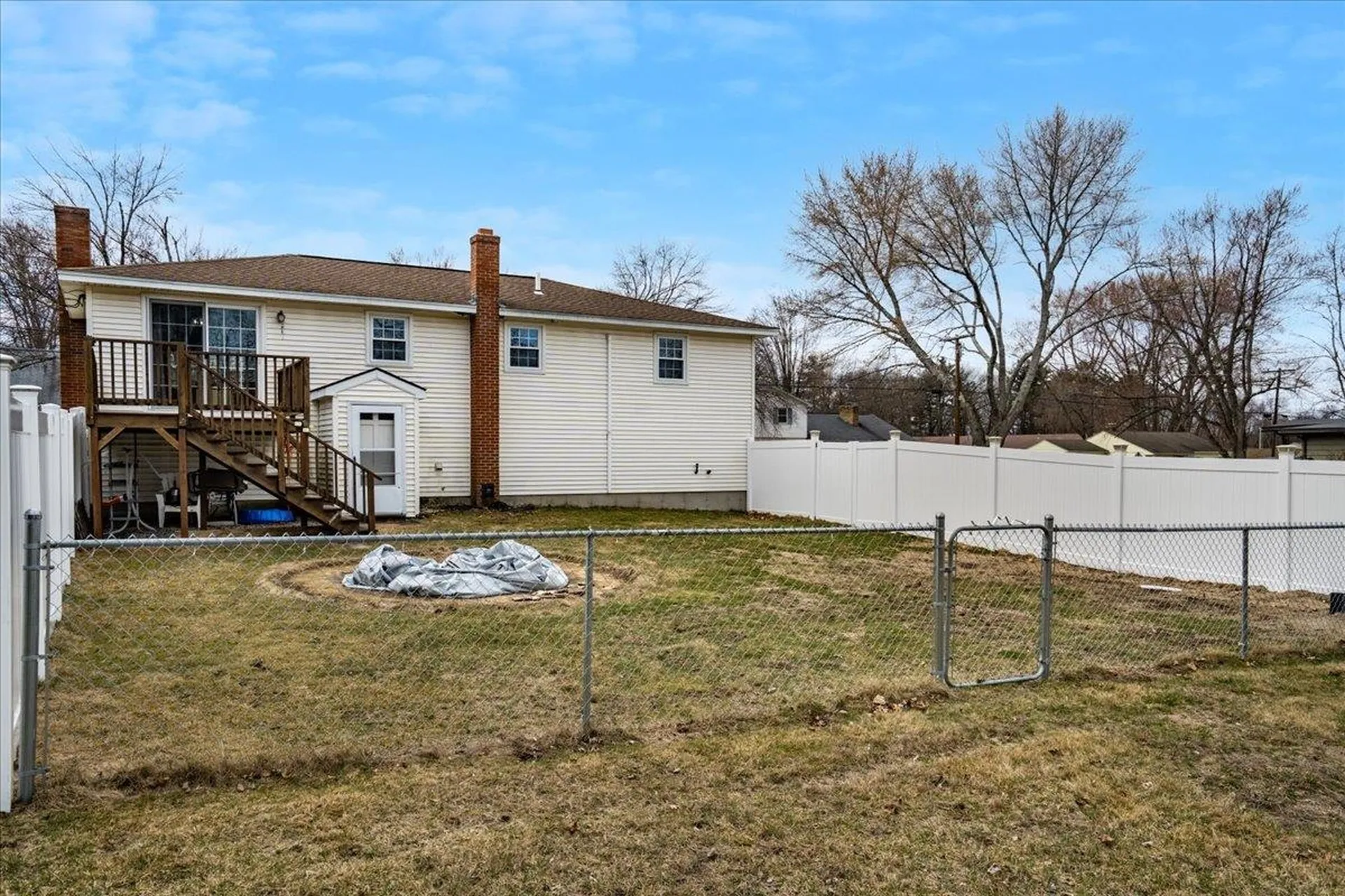 25 Lovering Street Manchester NH 03109