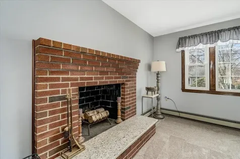 25 Lovering Street Manchester NH 03109