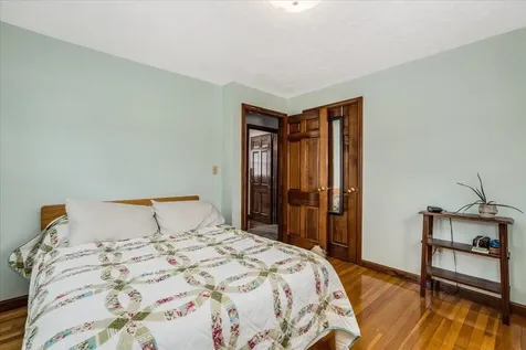 25 Lovering Street Manchester NH 03109