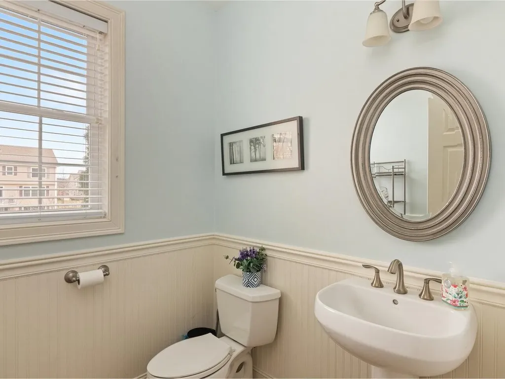 35 Royal Drive South Burlington VT 05403