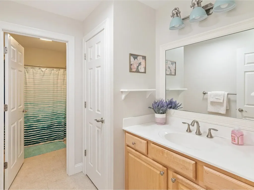 35 Royal Drive South Burlington VT 05403