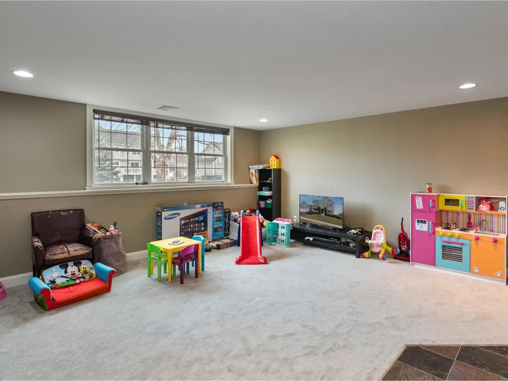 35 Royal Drive South Burlington VT 05403