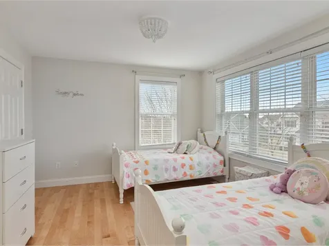 35 Royal Drive South Burlington VT 05403