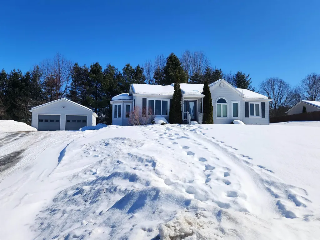 29 Conti Circle Barre Town VT 05641