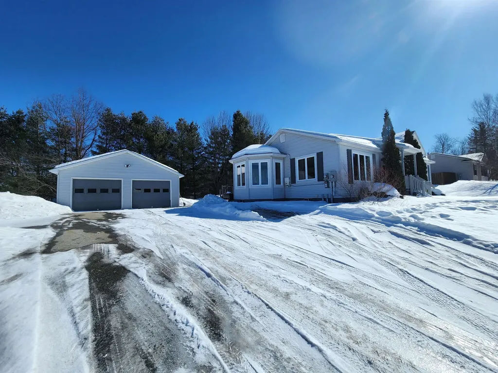 29 Conti Circle Barre Town VT 05641