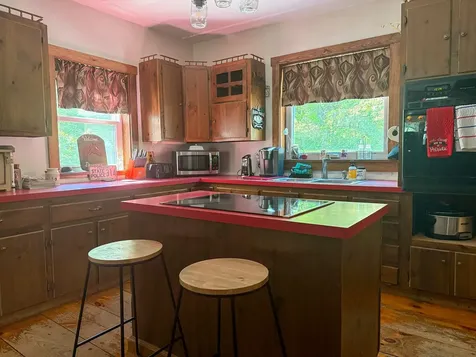 53 Mountain Avenue St. Johnsbury VT 05819