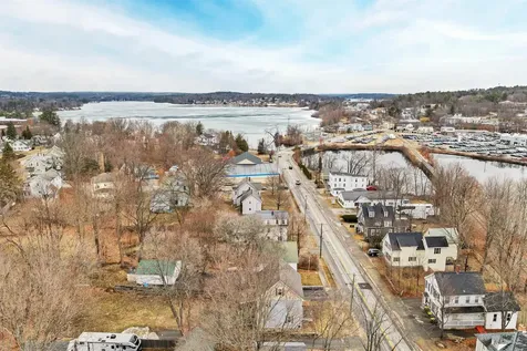 106 Messer Street Laconia NH 03246