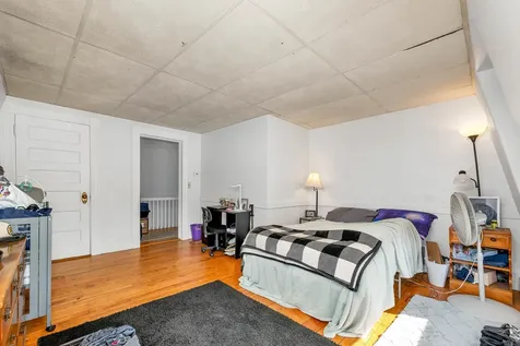 18 Gilford Avenue Laconia NH 03246