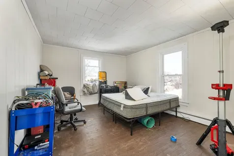 18 Gilford Avenue Laconia NH 03246