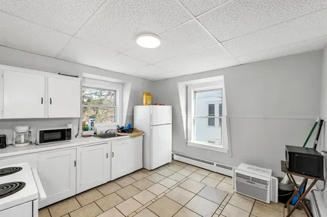 18 Gilford Avenue Laconia NH 03246