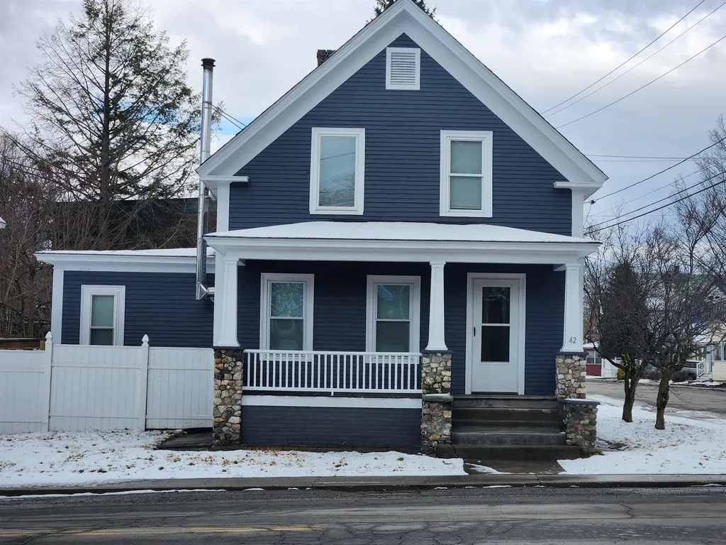 42 Elm Street Claremont NH 03743