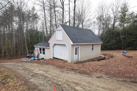 374 Berry Road Alexandria NH 03222