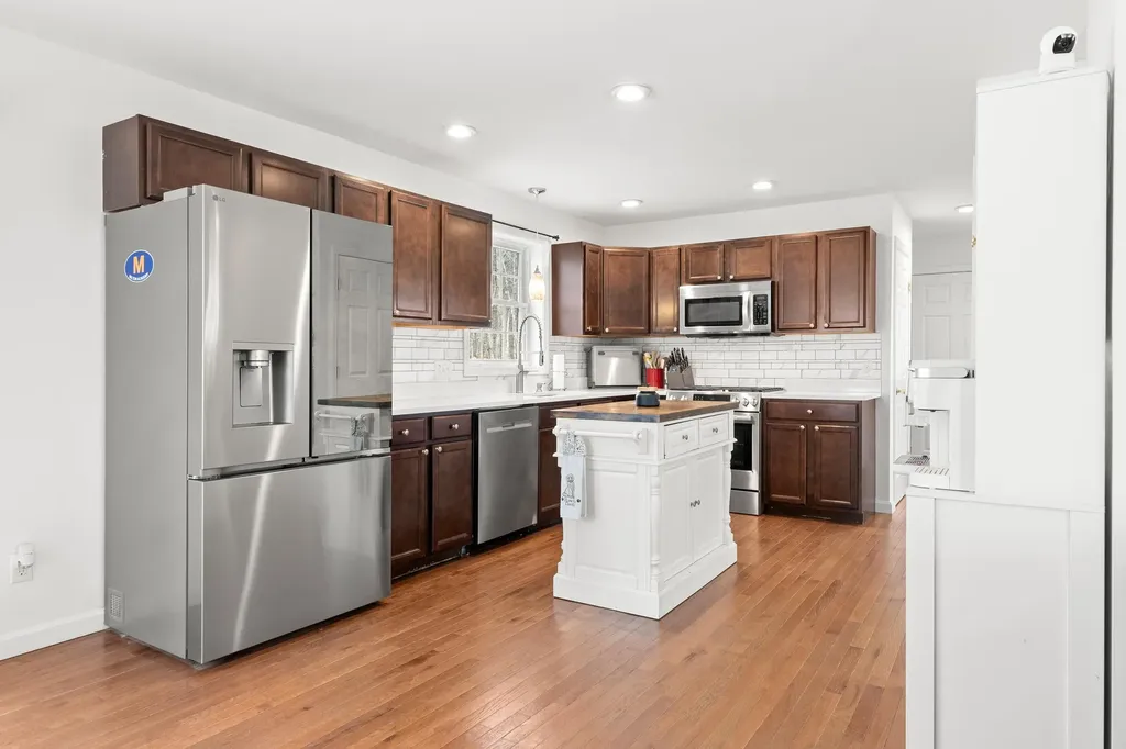 18 Rocky Hill Road Nottingham NH 03290